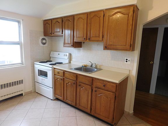 5th image of 260 Virginia Ave #2
