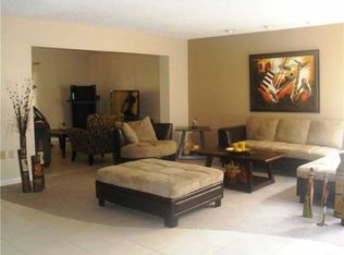 4150 W 18th Ln, Hialeah, FL 33012