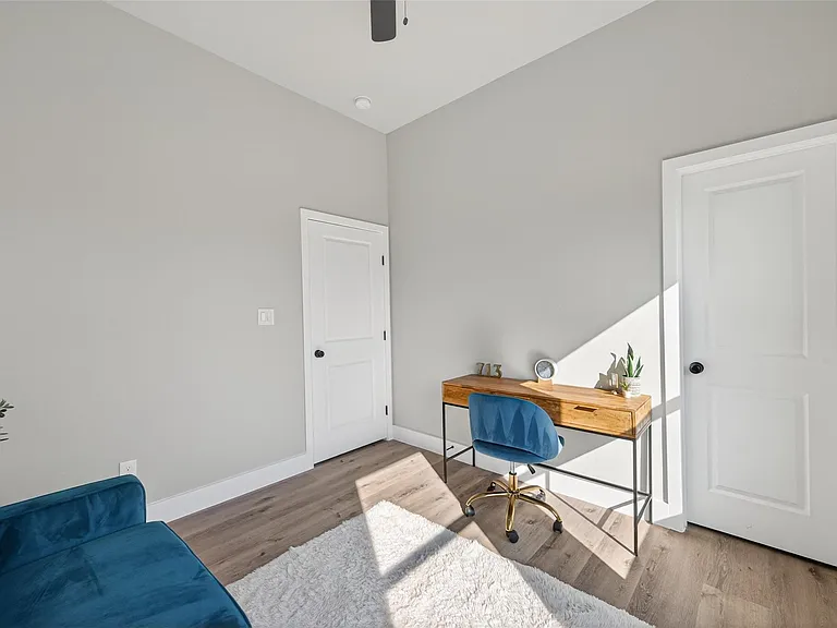 4115 Yale St — Photo 26