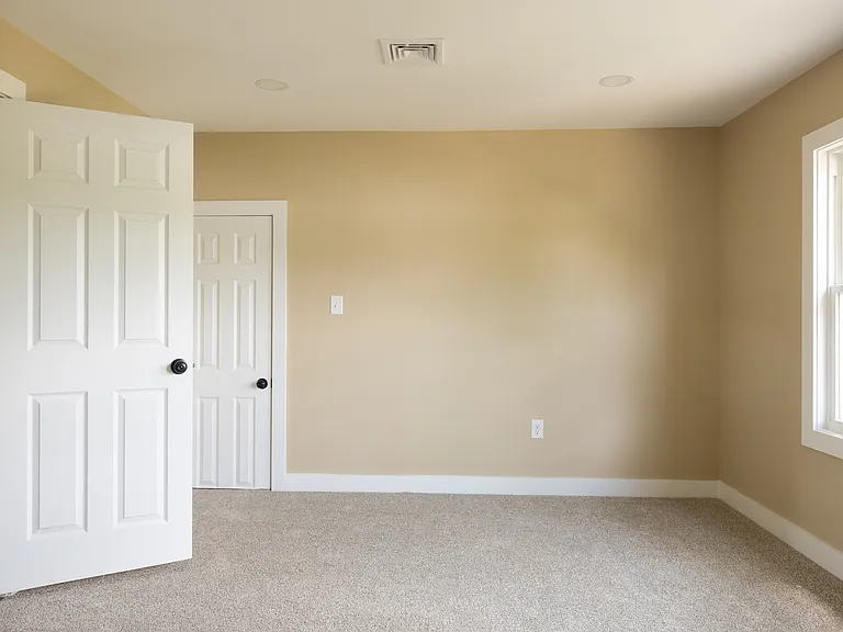 639 Landis Ave — Photo 37