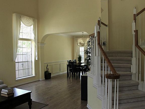 4th image of 4327 Ringrose Dr