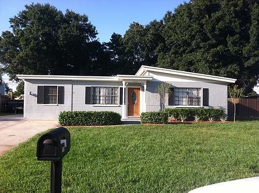 1st image of 2105 W Dallas Ave