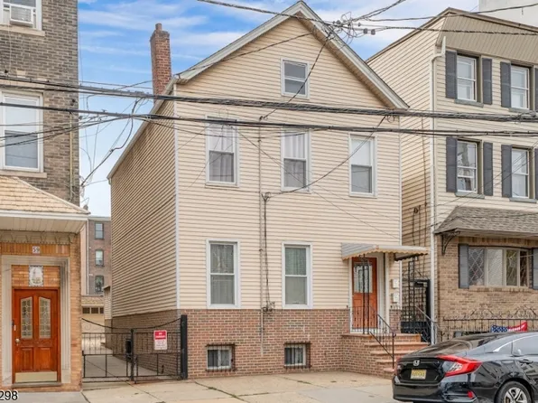 57 Madison St, Newark City, NJ 07105