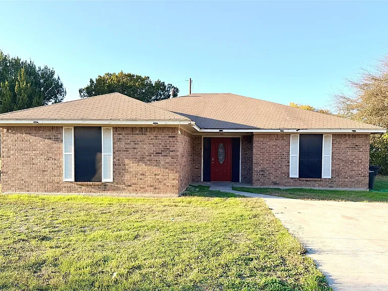 1731 S State Highway 46 — Photo 10