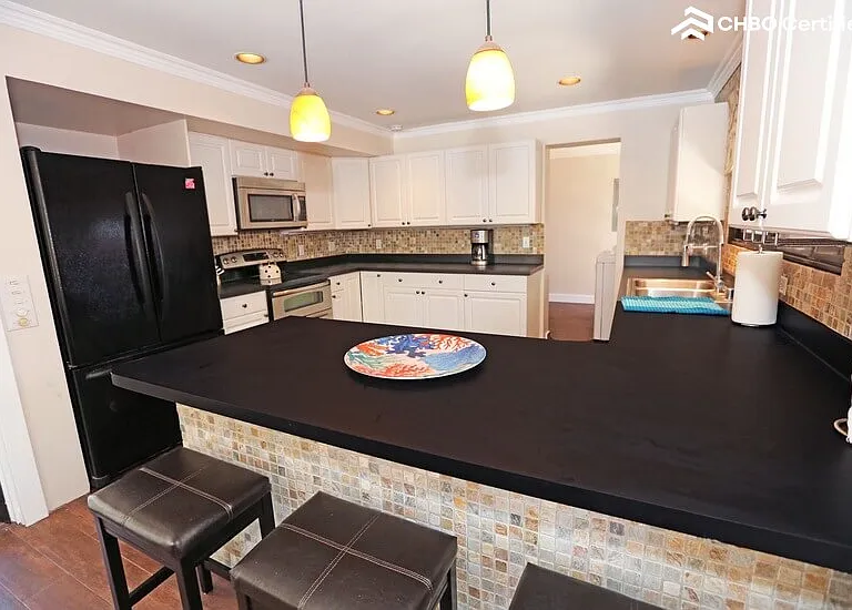 Open kitchen