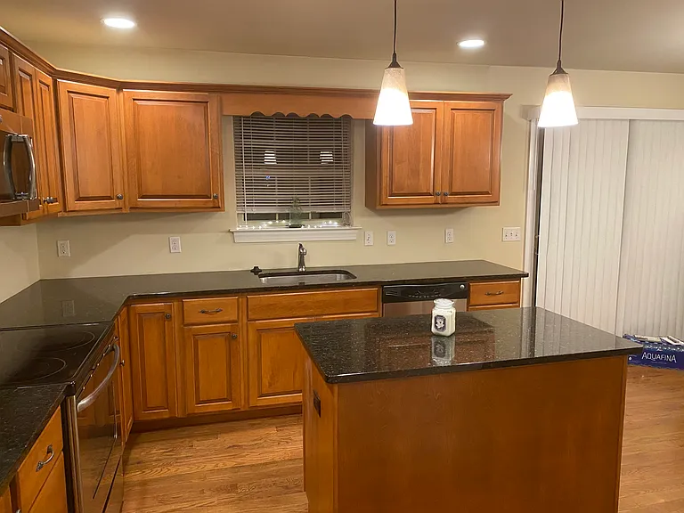 355 Adrain St — Photo 12