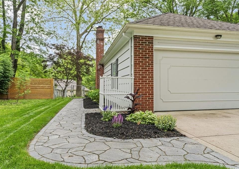 6527 Milhaven Dr, Mission, KS 66202 Zillow