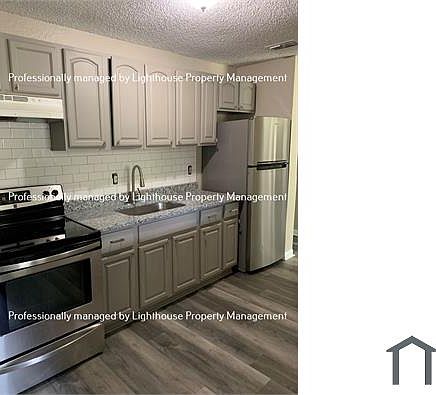 4th image of 9036 Castle Blvd
