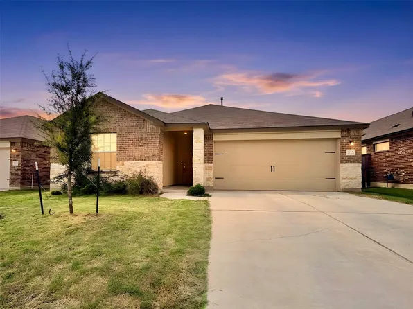 215 Magione St, Hutto, TX 78634