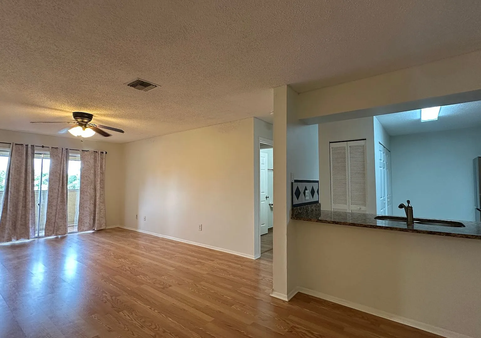 Updated Second floor 2BR/2BA Condo in Oxford Square | Water & Sewer Included — Photo 4