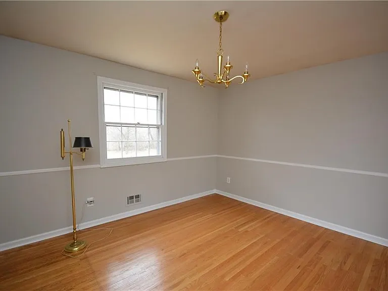 28 Candlewood Dr — Photo 9
