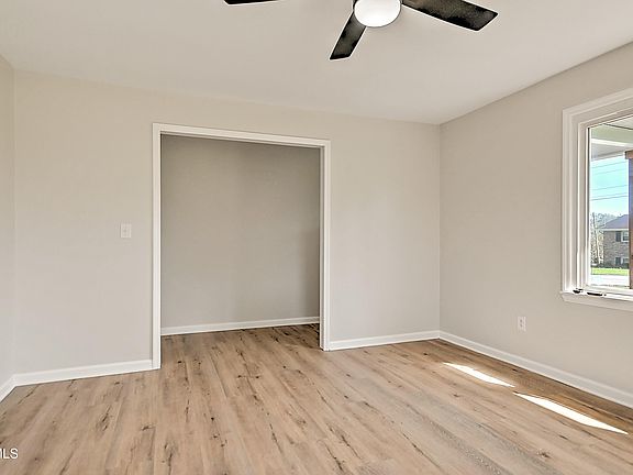5th image of 209 Chester Hill Rd