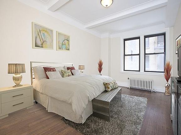 3rd image of 467 Central Park W APT 1A