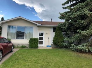 4502 55th Ave #A, Olds, AB T4H1B9
