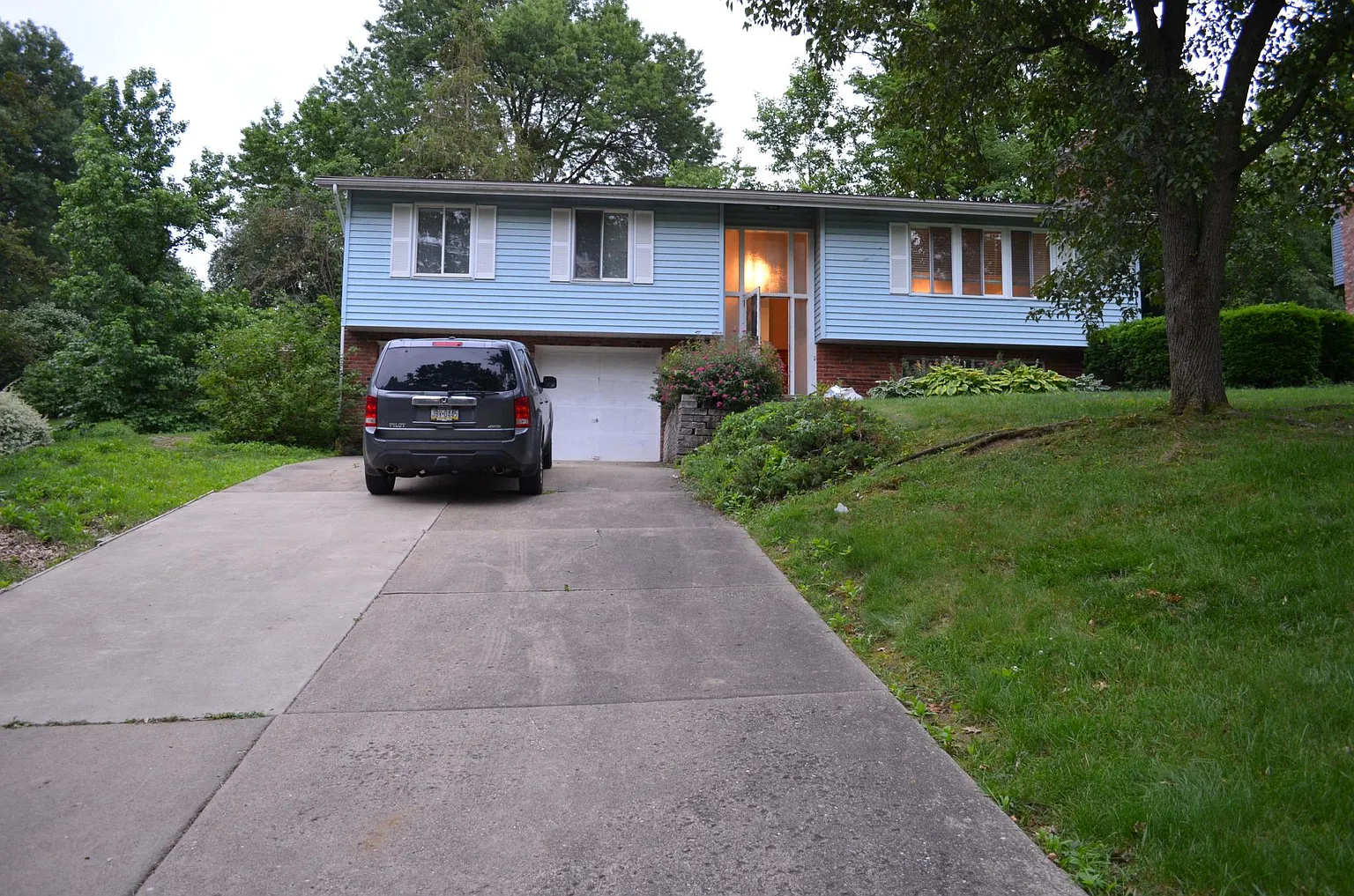 2337 Giant Oaks Dr photo 1
