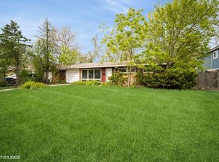 1043 Whitfield Rd, Northbrook, IL 60062