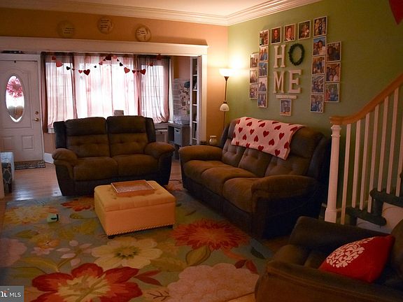 5th image of 7413 Lawndale Ave