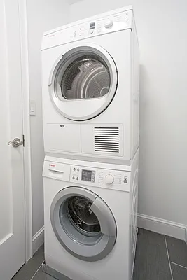 Rented by essential NEW YORK Real Estate | media 17