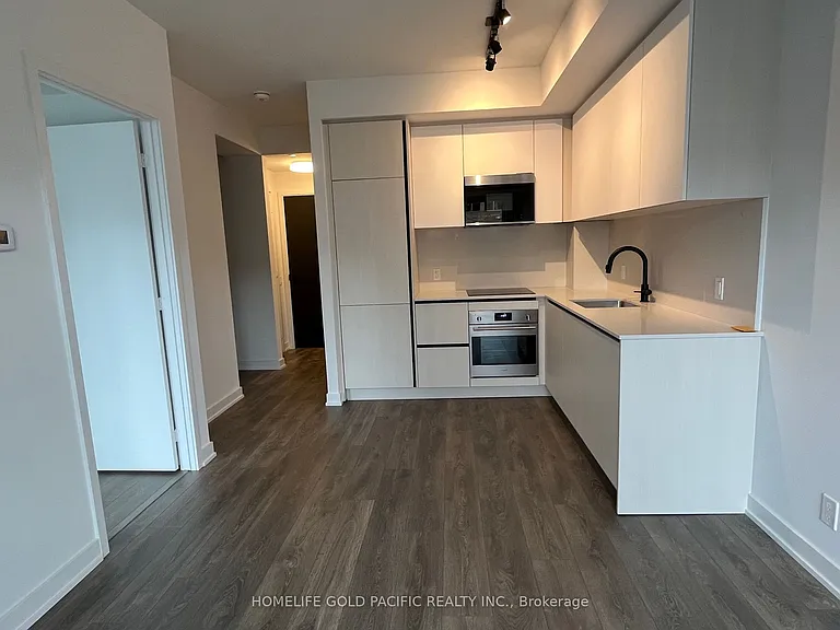 108 Peter St #622 — Photo 2