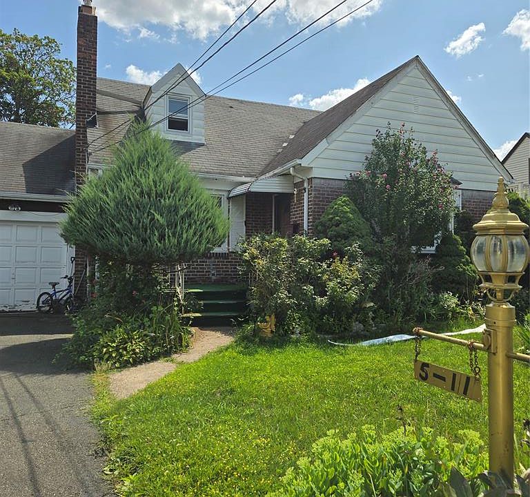 1st image of 5-11 17th St