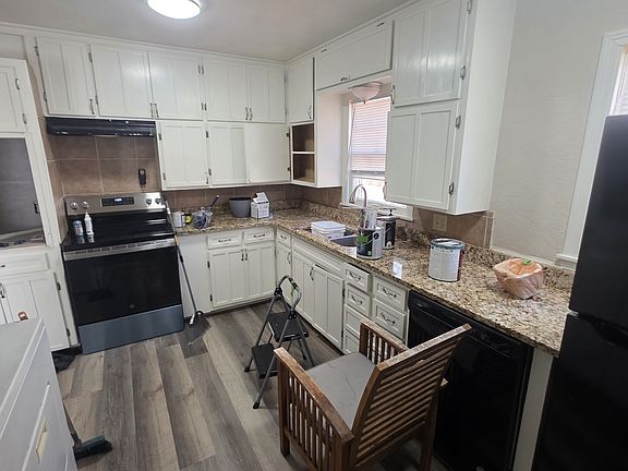 5th image of 126 N Rosemont St