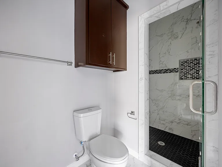 1305 E Daffodil Ave #D — Photo 4