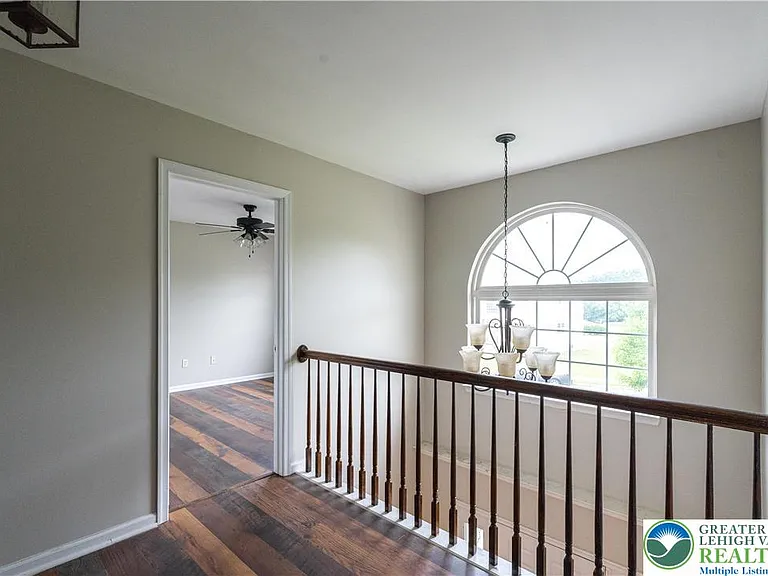 127 Highlands Cir — Photo 15