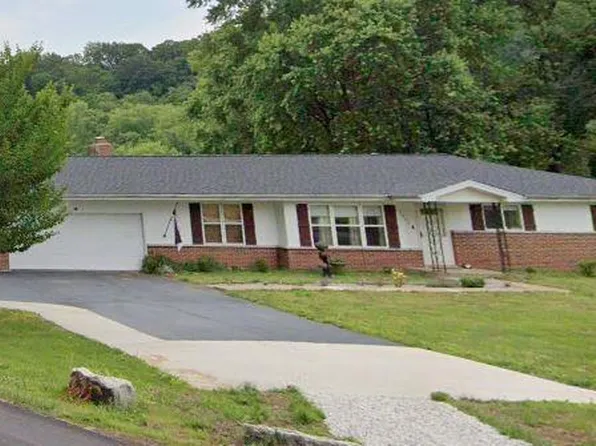 2502 Old Sugar Creek Rd, Fenton, MO 63026