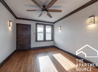 2624 W Devon Ave #201, Chicago, IL 60645