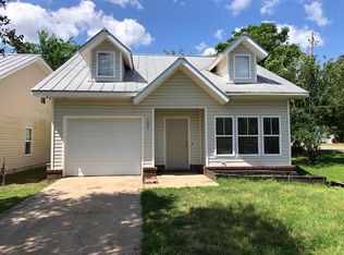 100 Hidden Sunset Dr, Dothan, AL 36301