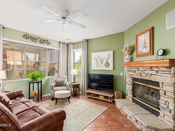 3rd image of 17800 W PRIMROSE Lane
