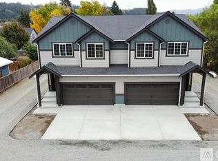 516 Deeded Ln SW #A, Orting, WA 98360