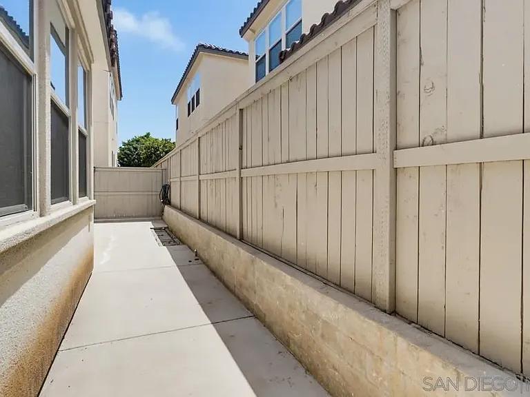 1041 Sea Glass Way — Photo 45