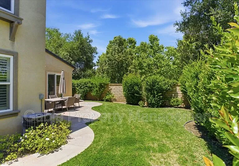 26882 Greenleaf Ct — Photo 24
