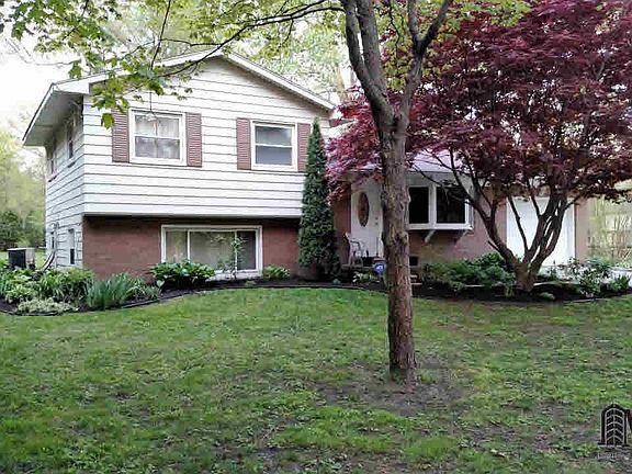 5th image of 8736 Douglas Rd
