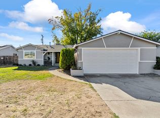 1136 Vernal St, Manteca, CA 95337
