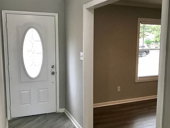 4th image of 62 Arden Dr