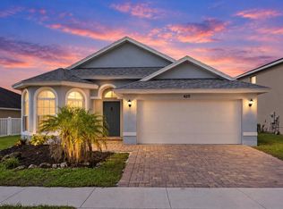 425 SEAFOAM Circle, Fort Pierce, FL 34945