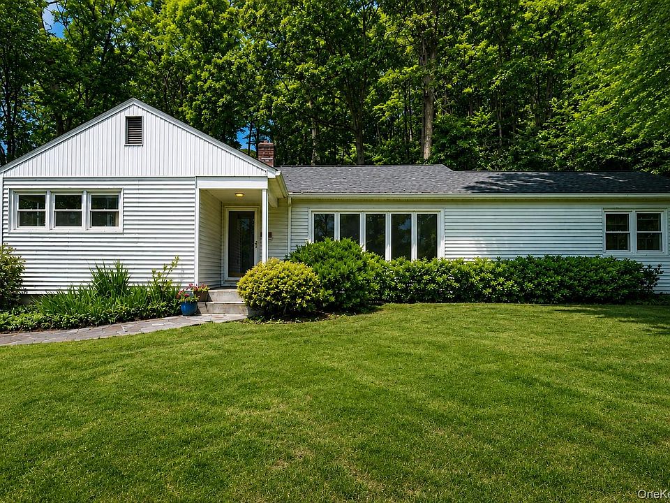 1st image of 136 Pound Ridge Road