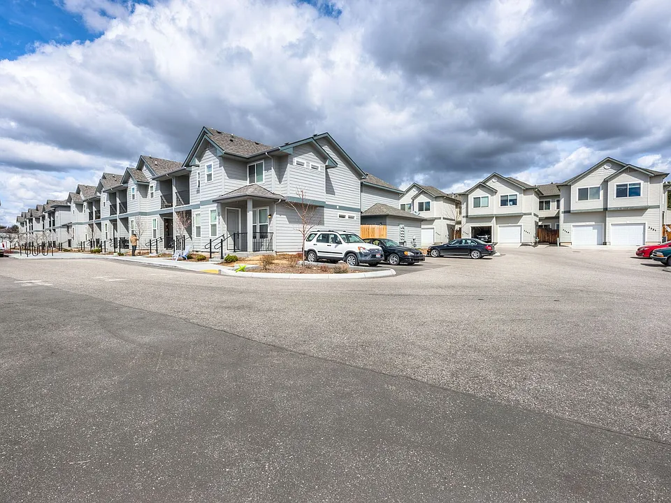 The Fallingbrook Townhomes