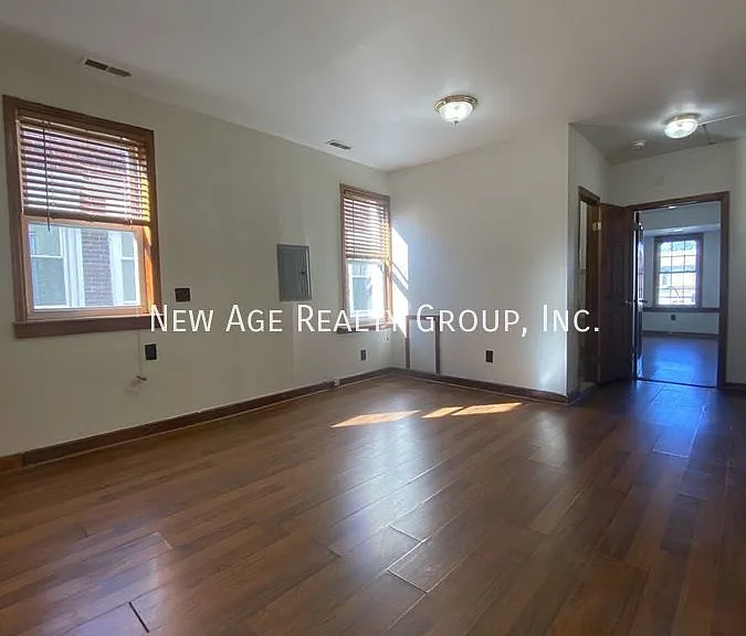 5026 Walnut St #3 — Photo 18
