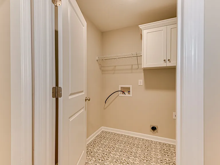 157 Dublin Loop — Photo 18