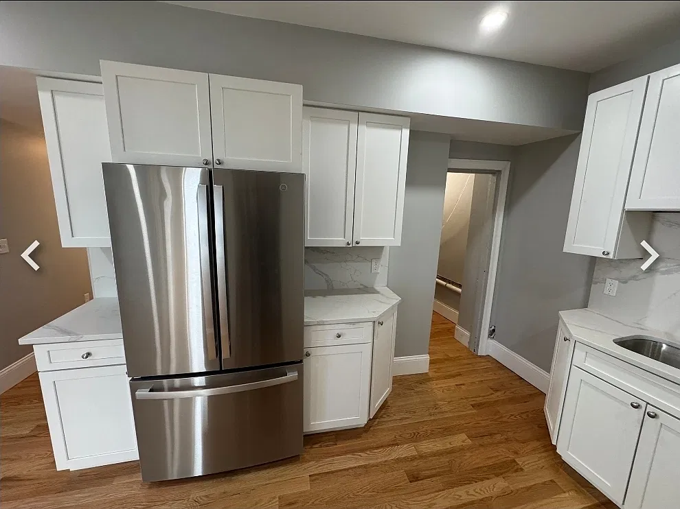 4 bed, 9999 sqft, $4,200 — Photo 3