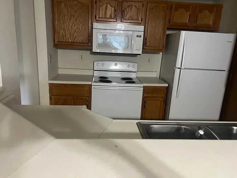 110 Bridgewater Ct #5 — Photo 8