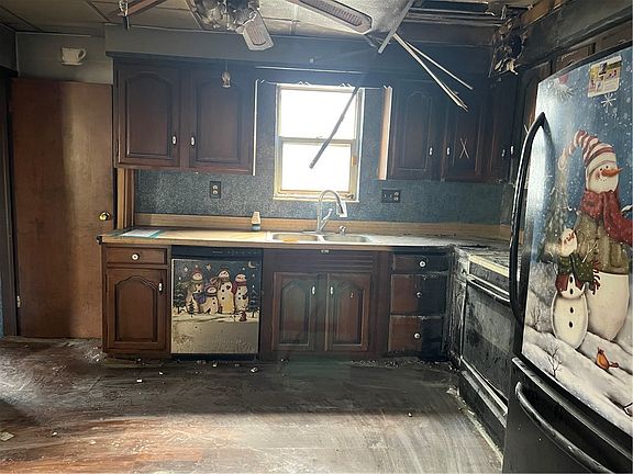 3rd image of 309 Crescent Ave
