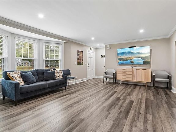 5th image of 4533 Wake Forest Rd