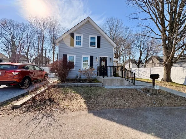 84 Emmet St, Brockton, MA 02302