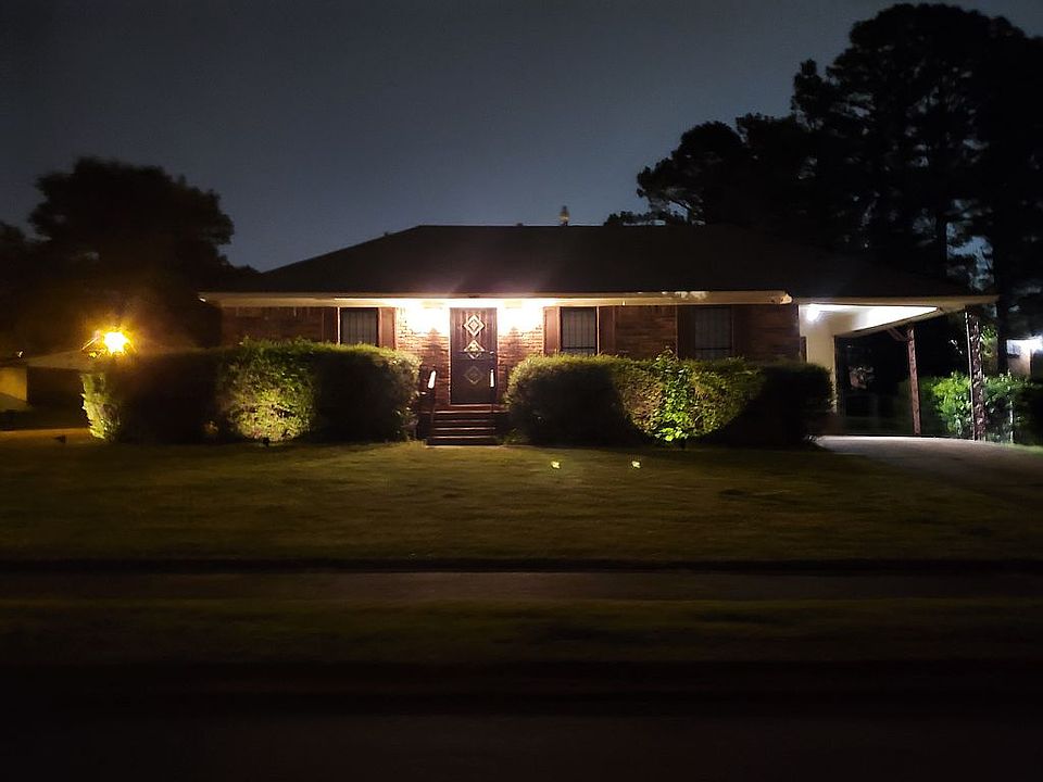 1st image of 2514 Rozelle St