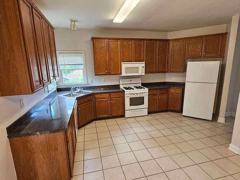 6141 Long Shore Dr — Photo 6