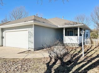 3335 SW Chelsea Cir, Topeka, KS 66614